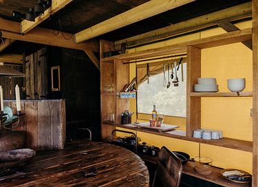Robuste Lodge für 8 Personen mit Holzofen - 7