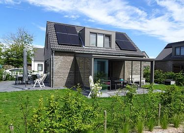 Vacation apartment with conservatory for 5 people