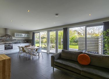Logement de vacances avec jacuzzi intérieur au bord de la mer - 6