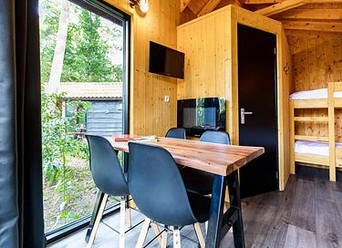 Tiny House umgeben von Wald und mit Whirlpool - 6