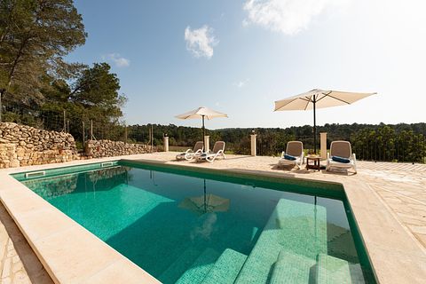 Holiday home with pool and beautiful views - 3