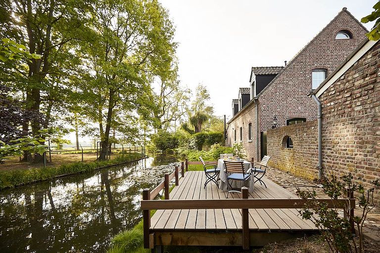 Studio in historic country estate in Limburg - 1
