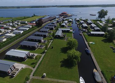 Leuk vakantiepark aan het water in Giethoorn - 22