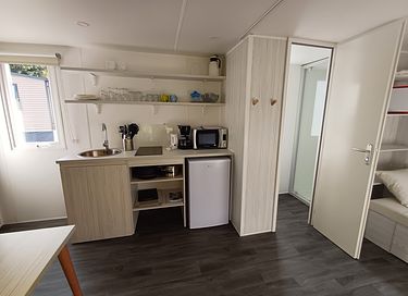  Tente de luxe avec sanitaires pour 4 personnes - 6