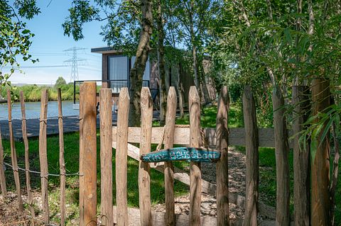 Tiny House Boat in de natuur - 2