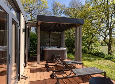 Luxuriöse Lodge für 4 Personen mit 2 Badezimmern und Spa - 2