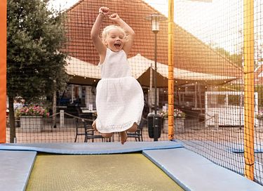 Vakantievilla vlakbij het water op leuk park - 12