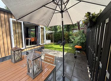 Chalet with spacious garden and jacuzzi - 16