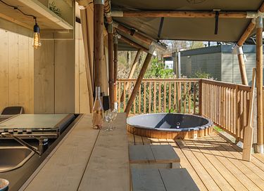 Glamping mit Wellness für 6 Personen - 2