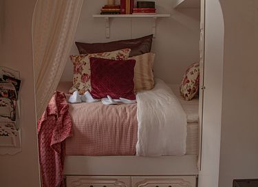Romantic wagon with luxury private spa - 8