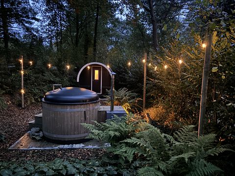 Wellness chalet in bos met sauna en hottub - 3