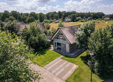 Detached holiday home with private wellness - 16