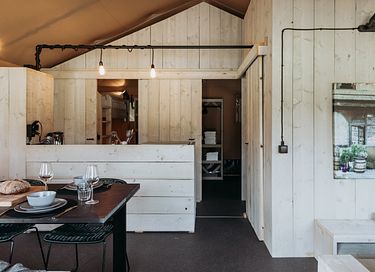 Luxury glamping lodge on small-scale park - 12