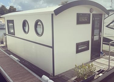 Cozy houseboat on the water in Gelderland - 11