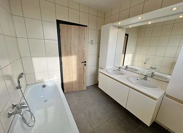 Gîte Ardennes avec sauna et jacuzzi - 14