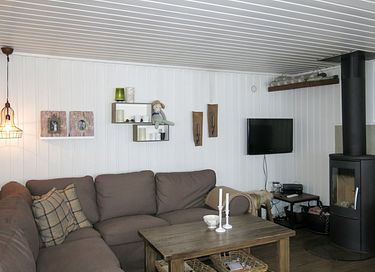 Houten huisje met rivierzicht - 16