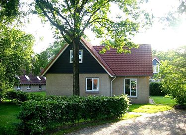 8-persoons vakantiewoning met vissteiger - 2