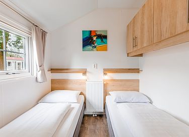 Lodge (4 pers.) aan recreatiemeer in Limburg - 8
