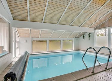 Bella casa vacanze con piscina coperta e sauna - 14