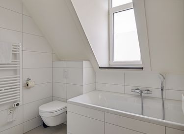 Luxe gezinswoning met tuin en aanlegsteiger - 10