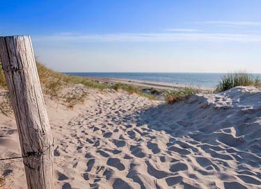 Modern holiday home in the dunes near the sea - 46