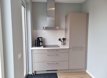 Spacious apartment overlooking the water - 8