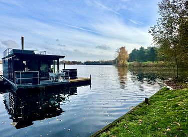 Bateau-maison avec toit terrasse et hottub - 18