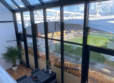 Penthouse bien-être dans un stade de football - 8