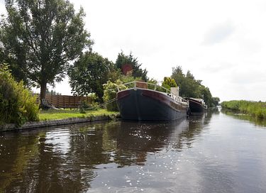 Charming houseboat in a peaceful environment - 13