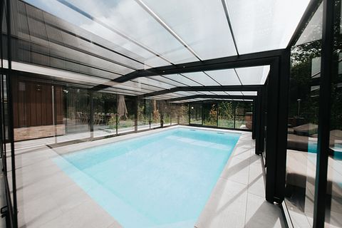 Luxuriöse Gruppenunterkunft mit privatem Innenpool - 2