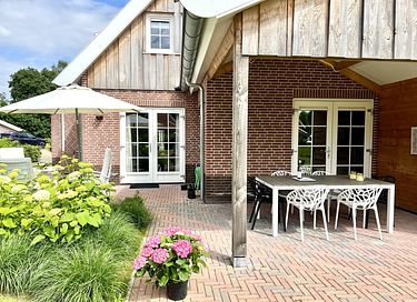 Familiehuis (6p) aan een recreatieplas - 3