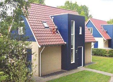 Ruime vakantiewoning aan het water in Drenthe - 3