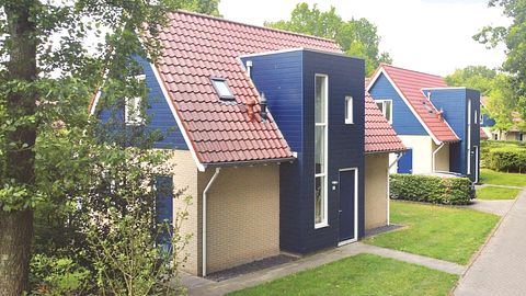 Ruime vakantiewoning aan het water in Drenthe - 3