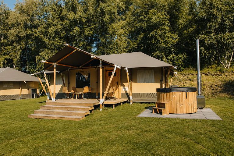 Glamping-hytte med privat spabad - 1