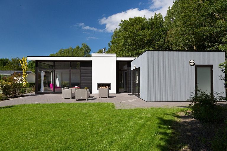 Modern huis met buitenzwembad - 1