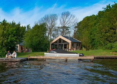 Holiday home right on the water with jetty - 2