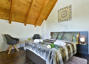 Luxury wellness villa including pool - 26