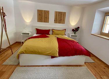 Geräumige Wohnung in denkmalgeschütztem Gebäude - 6