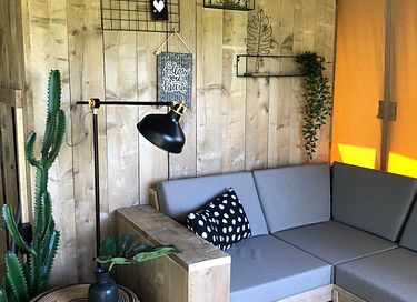 Grote safaritent op avontuurlijke camping - 12