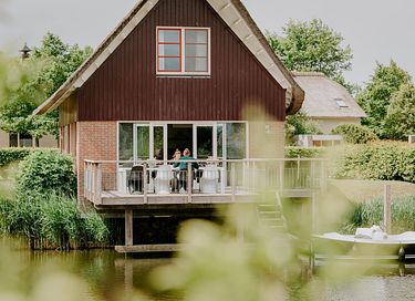Luxury waterfront holiday home with sauna - 25