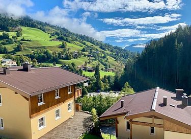 Große Wohnung mit Sauna und Aussicht