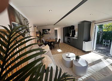 Chalet met jacuzzi in het bos - 7