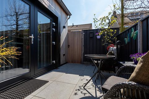 Apartamento con estilo y terraza soleada - 4