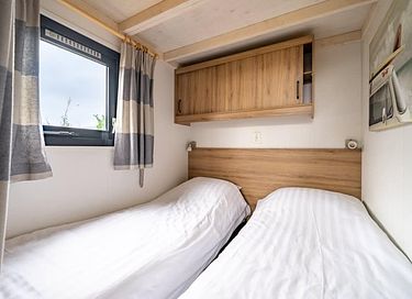 tiny house au bord d'un lac en Gueldre - 11