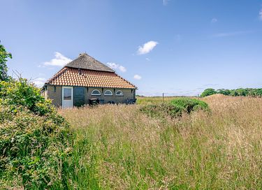 Detached farm house with views - 12