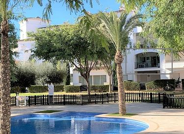Schöne Wohnung am Pool