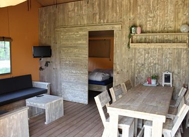 Tente de camping entièrement équipée (5p) - 4