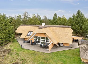 Casa vacanze con tetto di paglia per 6 persone