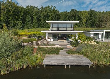 Villa wellness sul lago con sauna