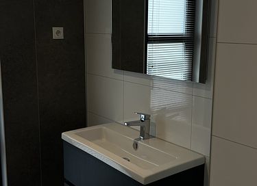 Lodge mit Sauna direkt am Wasser - 15